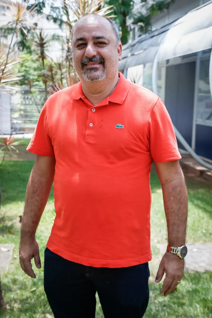 Coordenador(a) Leandro Abal